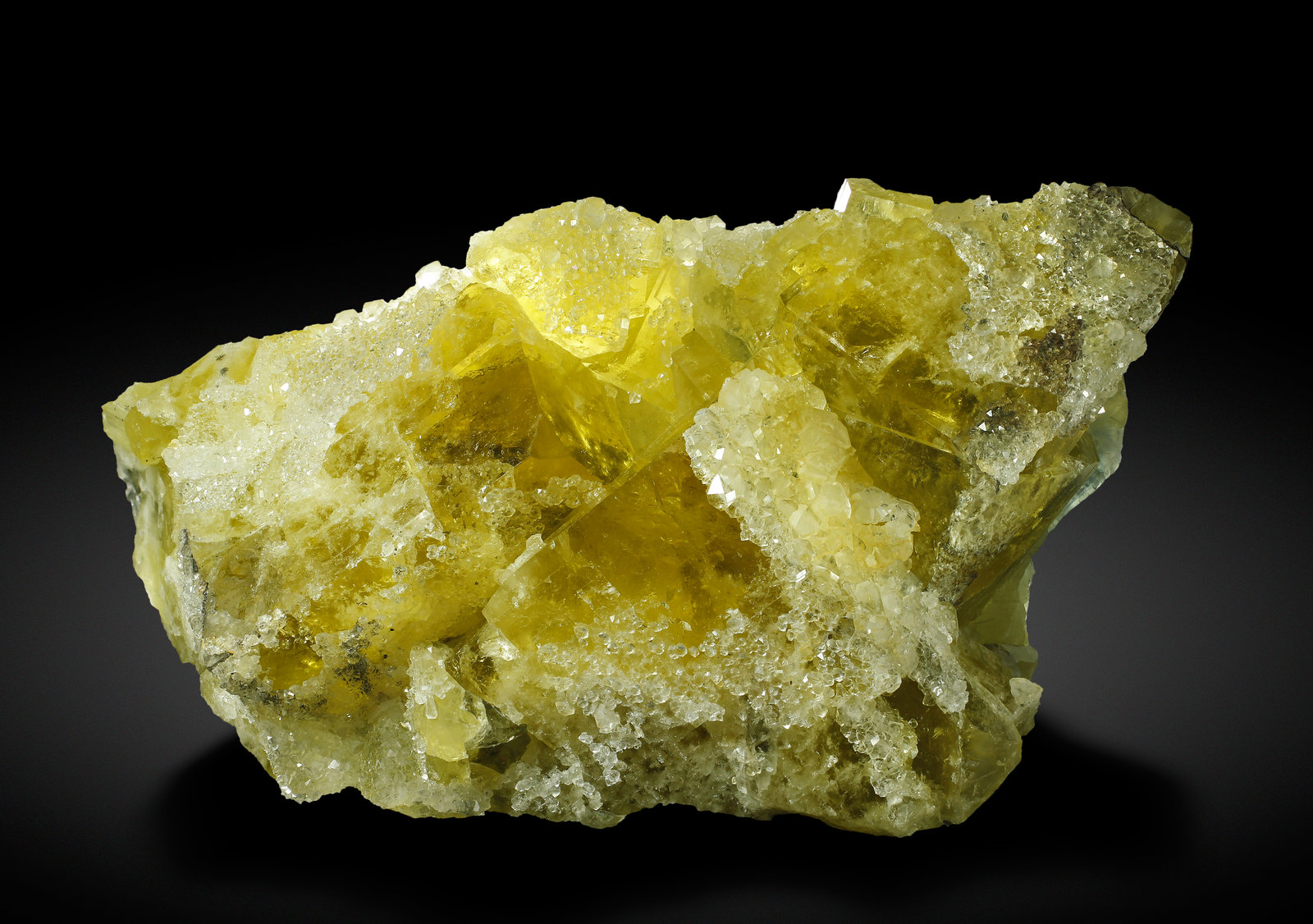 specimens/s_imagesAK2/Fluorite-EB12AK2_3471_s.jpg