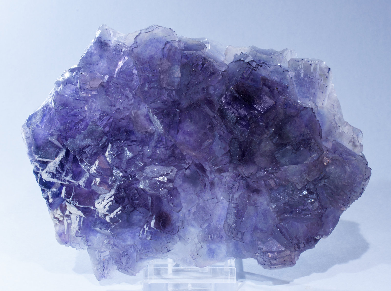 specimens/s_imagesAK2/Fluorite-LX72AK2f2.jpg