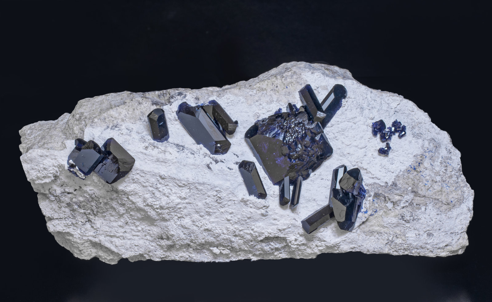 specimens/s_imagesAK3/Azurite-TH68AK3f.jpg