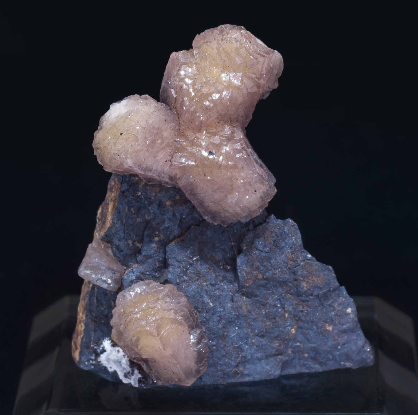 specimens/s_imagesAK3/Olmiite-EP67AK3f1.jpg