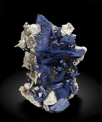 Azurite with Cerussite. Photo: Joaquim Calln