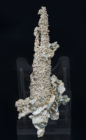 Calcite (variety kanonenspat) with Chlorite and Prehnite.