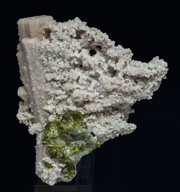 Calcite (variety kanonenspat) with Epidote. Rear