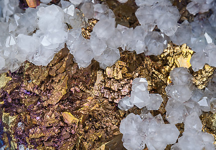 Chalcopyrite with Quartz. 