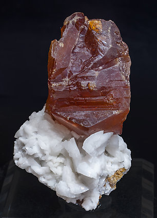 Sphalerite with Dolomite. Front