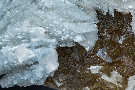 Baryte with Fluorite and Dolomite. 