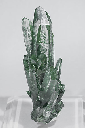 Quartz with Chlorite inclusions. Front