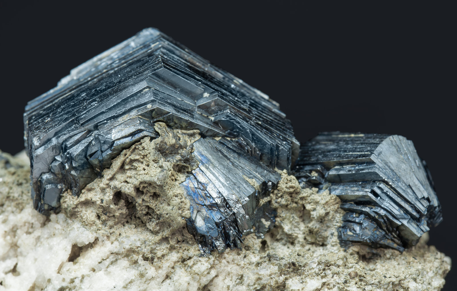 specimens/s_imagesAK6/Hematite-ED98AK6d.jpg