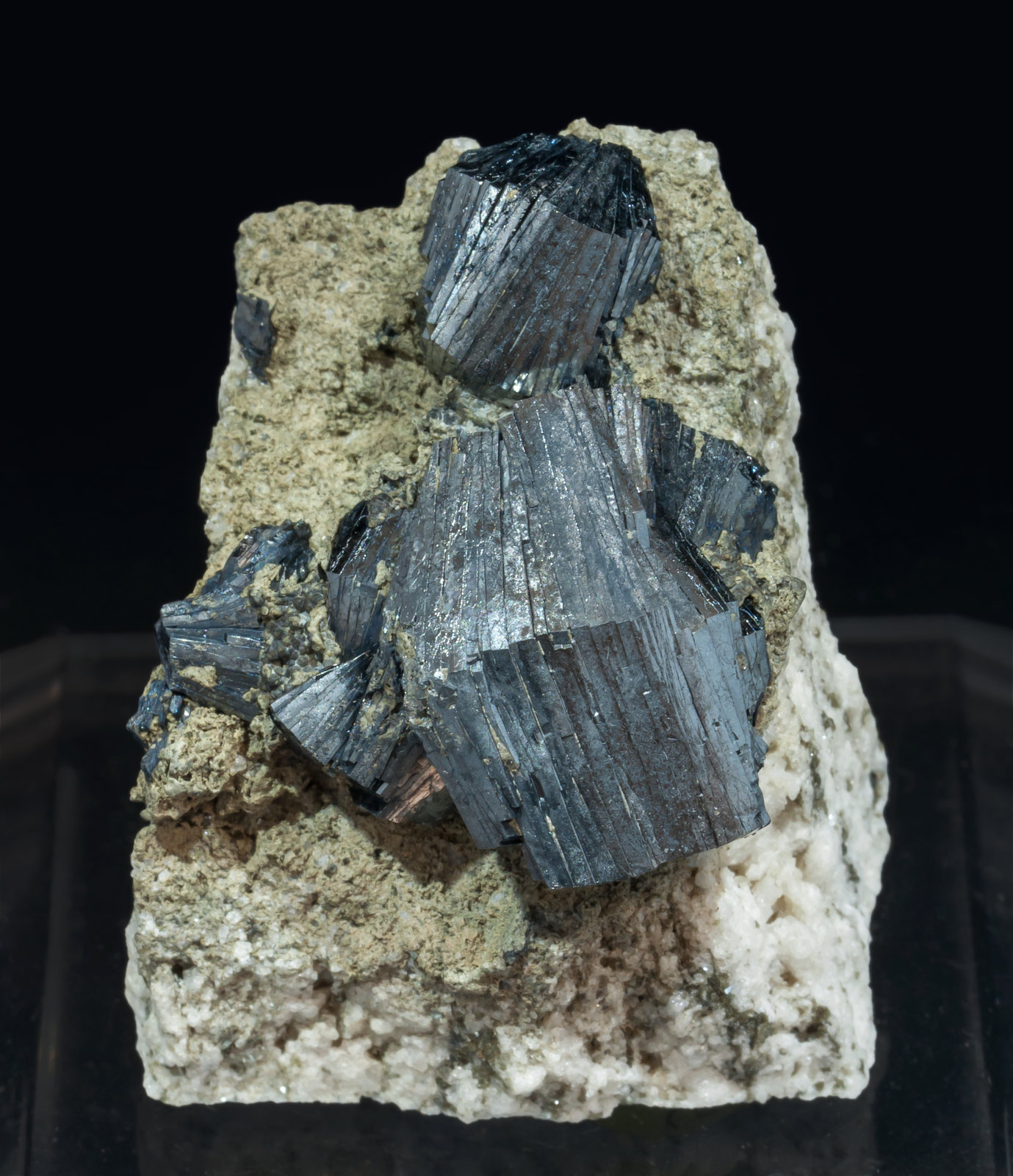 specimens/s_imagesAK6/Hematite-ED98AK6f.jpg