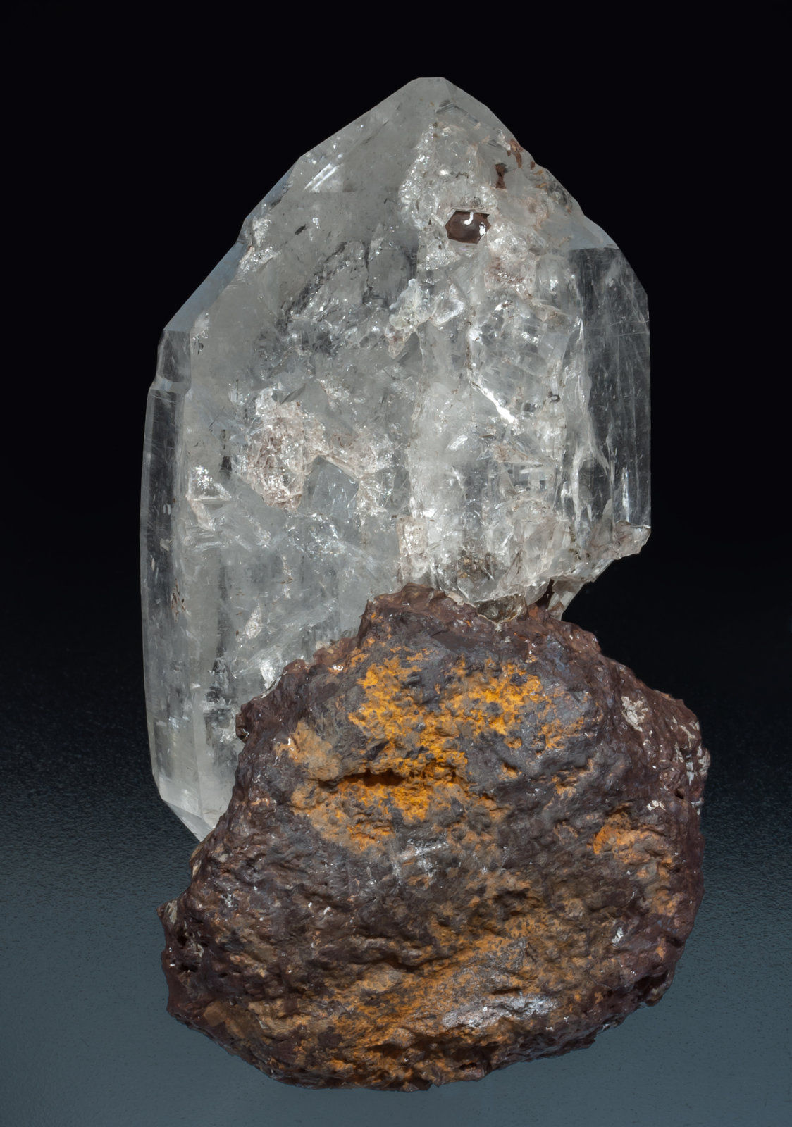 specimens/s_imagesAK6/Quartz-ET27AK6r.jpg