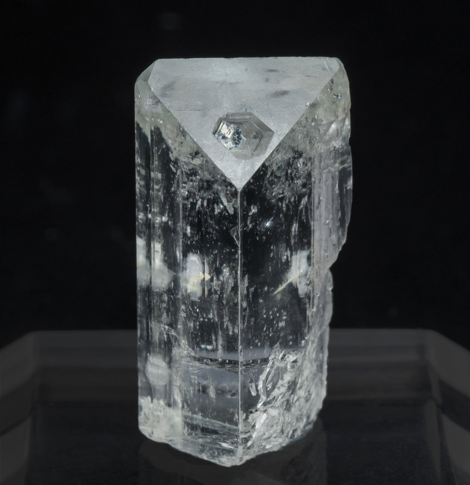 specimens/s_imagesAK6/Topaz-NA26AK6f.jpg