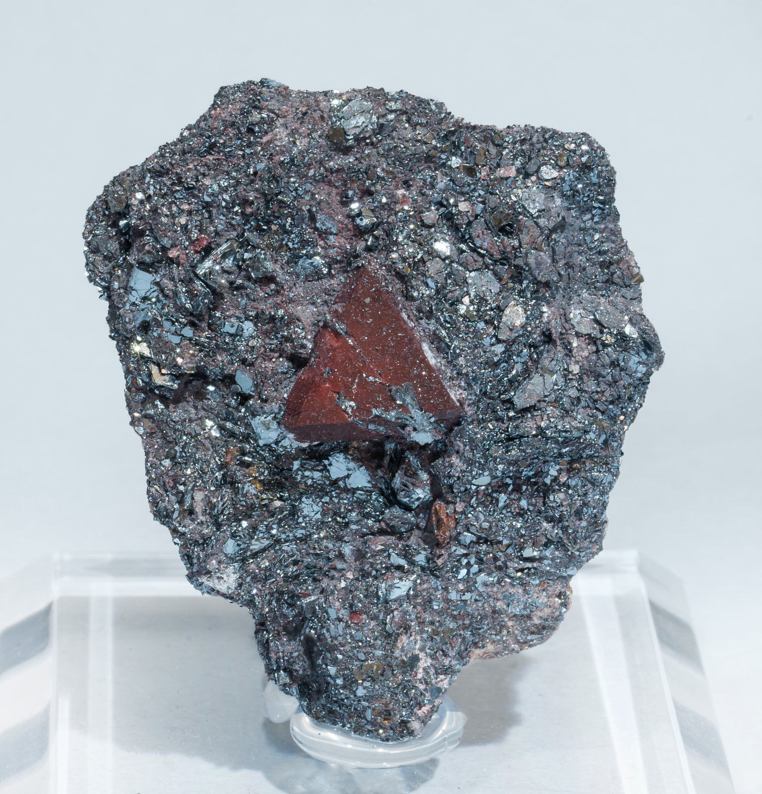 specimens/s_imagesAK6/Zunyite-MV87AK6f.jpg