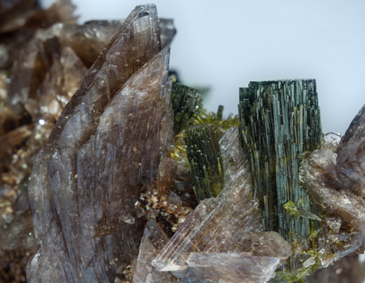 Axinite-(Mn) with Epidote. 