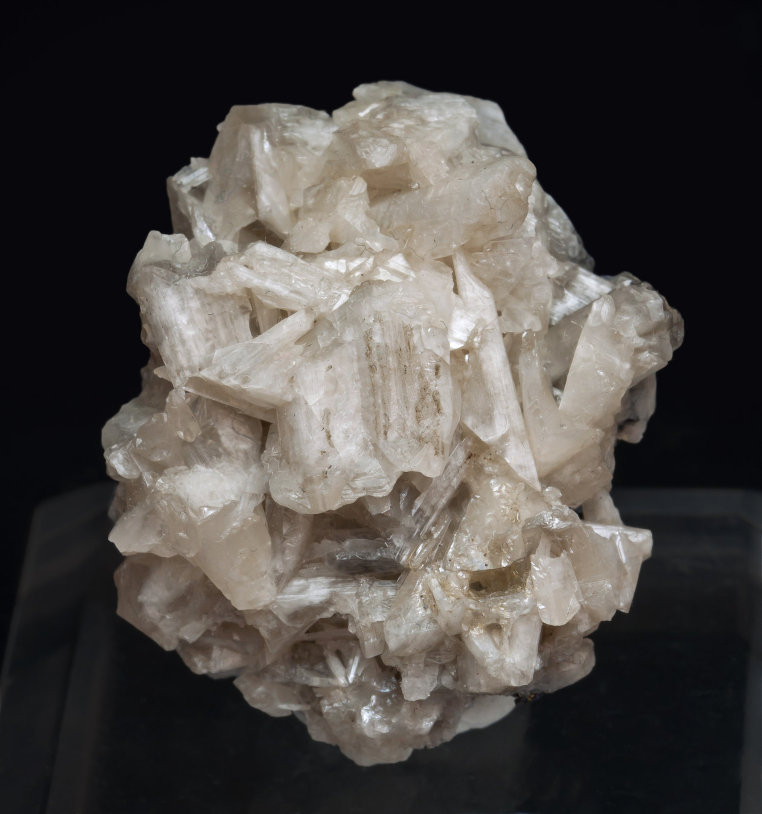 specimens/s_imagesAK7/Cerussite-DL86AK7f.jpg