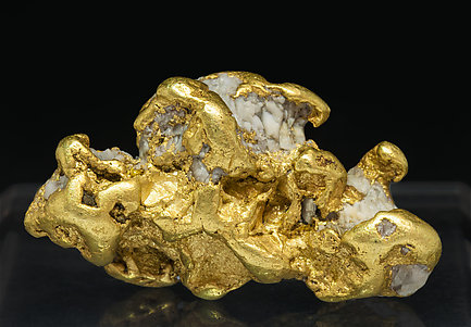 Gold with Quartz. Front