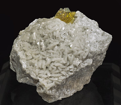 Hydroxylbastnsite-(Ce) with Dolomite.