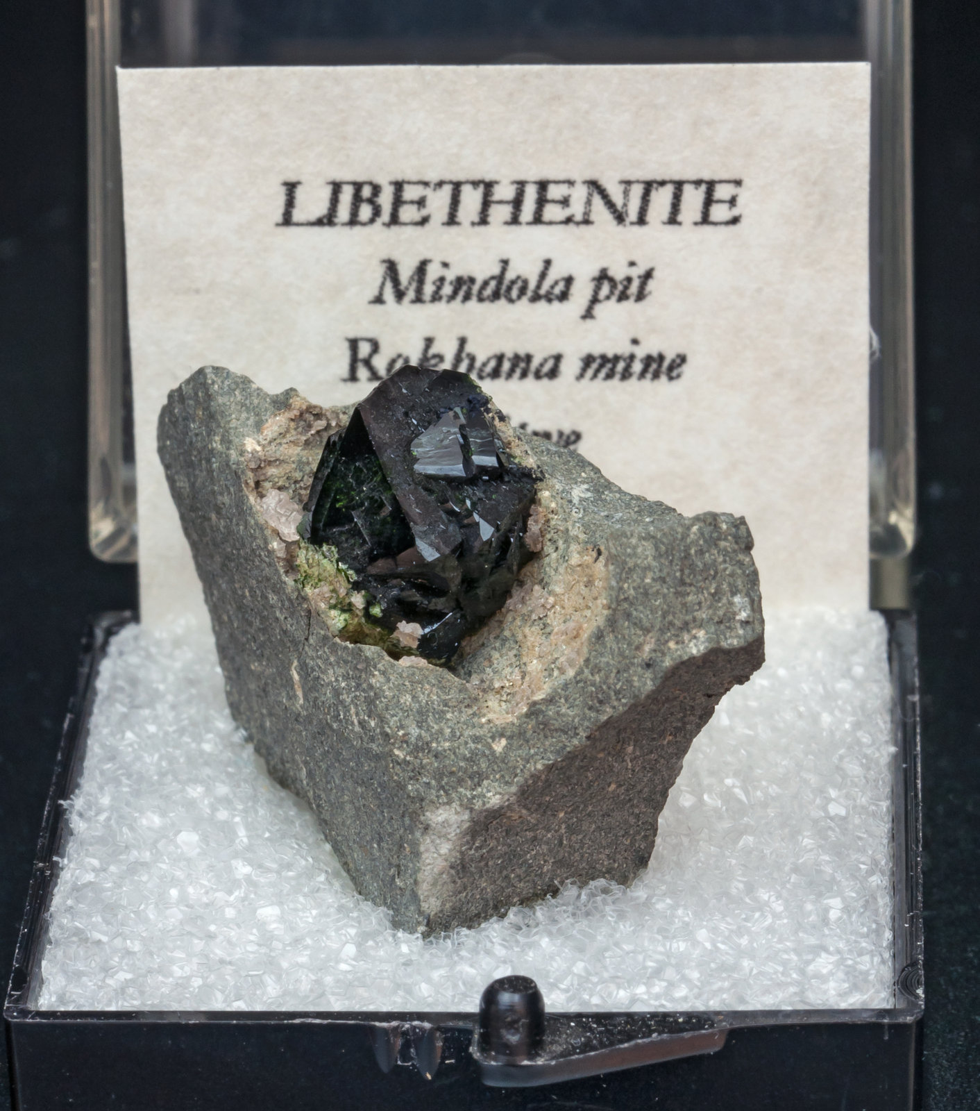 specimens/s_imagesAK7/Libethenite-TV6AK7f1.jpg