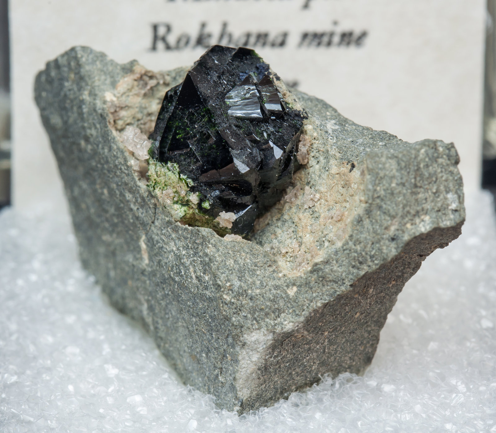 specimens/s_imagesAK7/Libethenite-TV6AK7f2.jpg