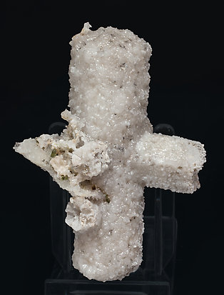 Calcite (variety kanonenspat) with Epidote and Quartz. Rear