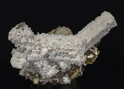 Calcite (variety kanonenspat) with Epidote and Quartz. Side