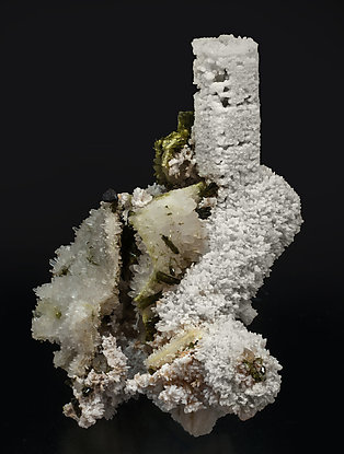 Calcite (variety kanonenspat) with Epidote and Quartz. Side