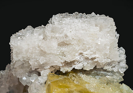 Fluorite with Baryte and Quartz. 