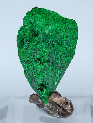 Malachite with Cerussite. Rear