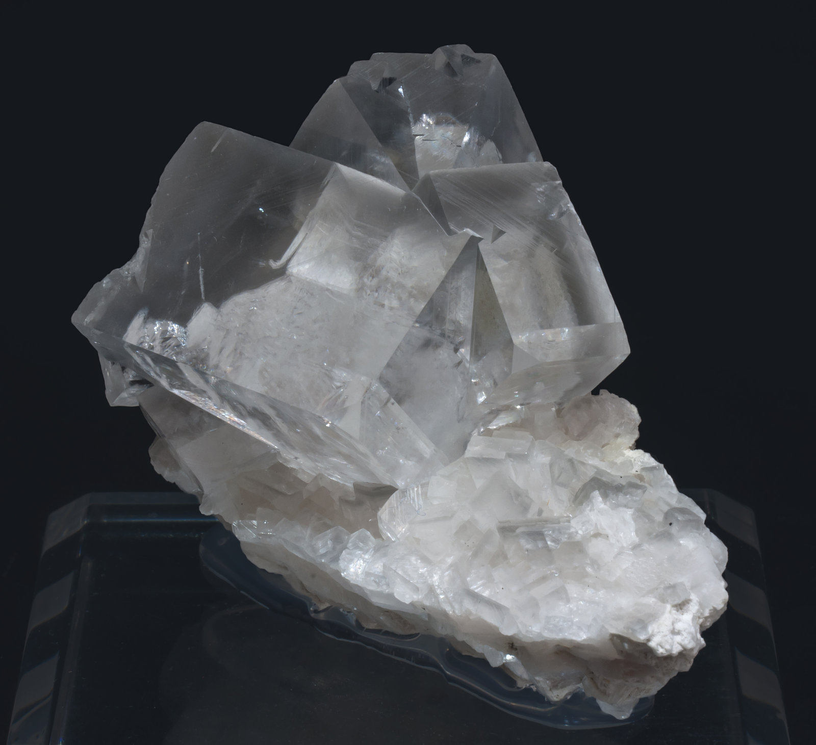 specimens/s_imagesAL0/Dolomite-NZ66AL0f.jpg