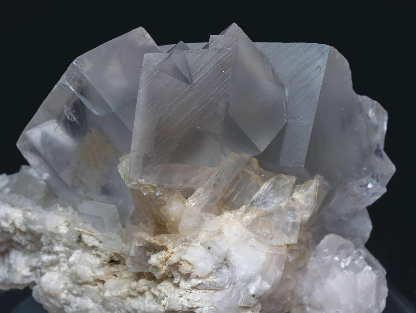 specimens/s_imagesAL0/Dolomite-NZ66AL0r.jpg