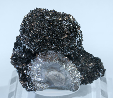 Manganite. 