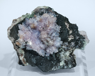 Creedite with Fluorite.