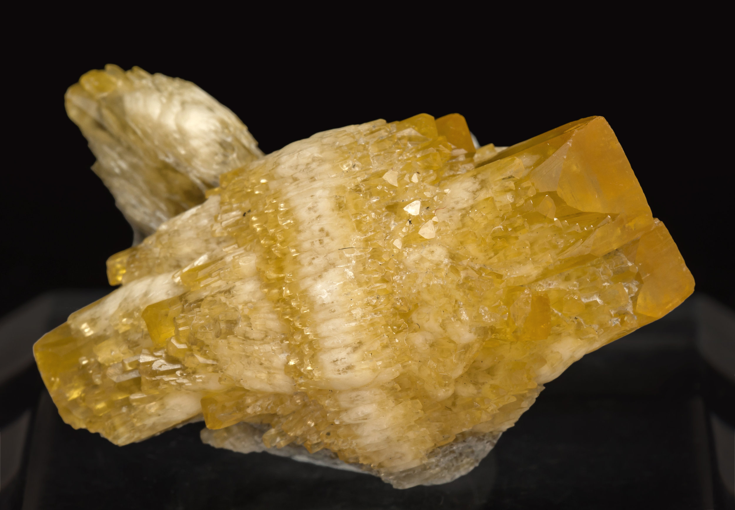 specimens/s_imagesAL3/Baryte-MR27AL3s.jpg