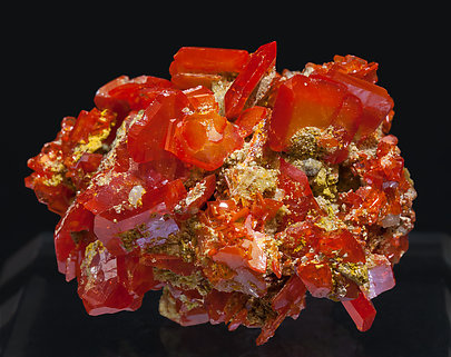 Wulfenite. Front