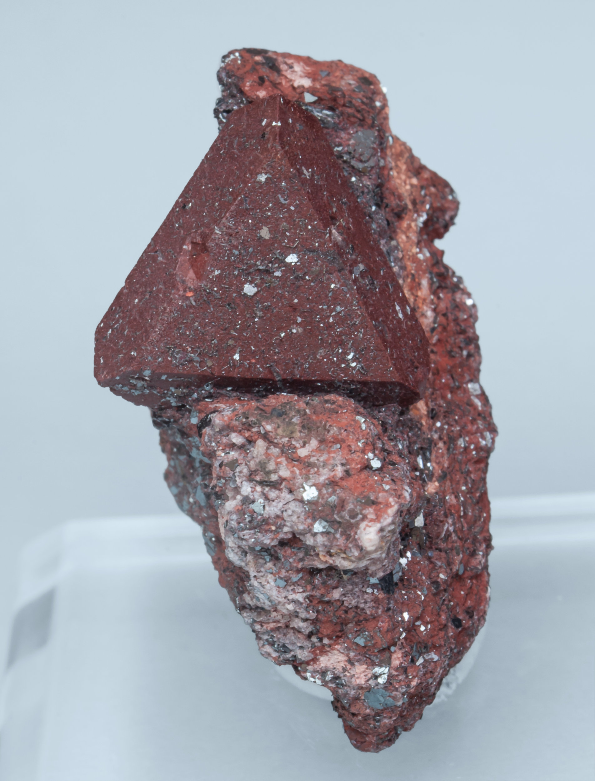 specimens/s_imagesAL3/Zunyite-MD93AL3f.jpg