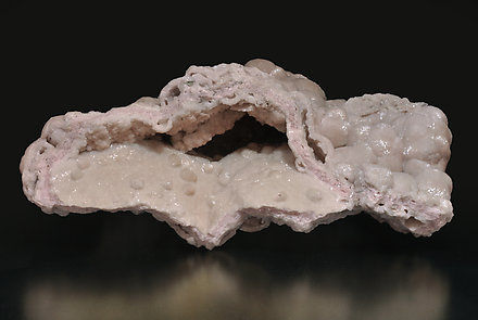 Dolomite. Bottom