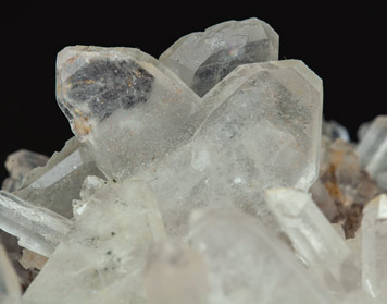 Quartz (japan law twin). 