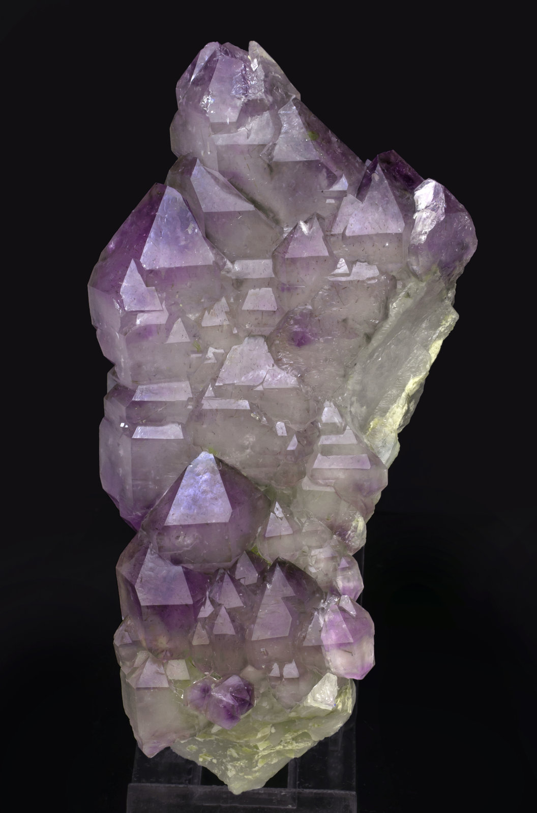 specimens/s_imagesAL4/Quartz_amethyst-MX47AL4f.jpg