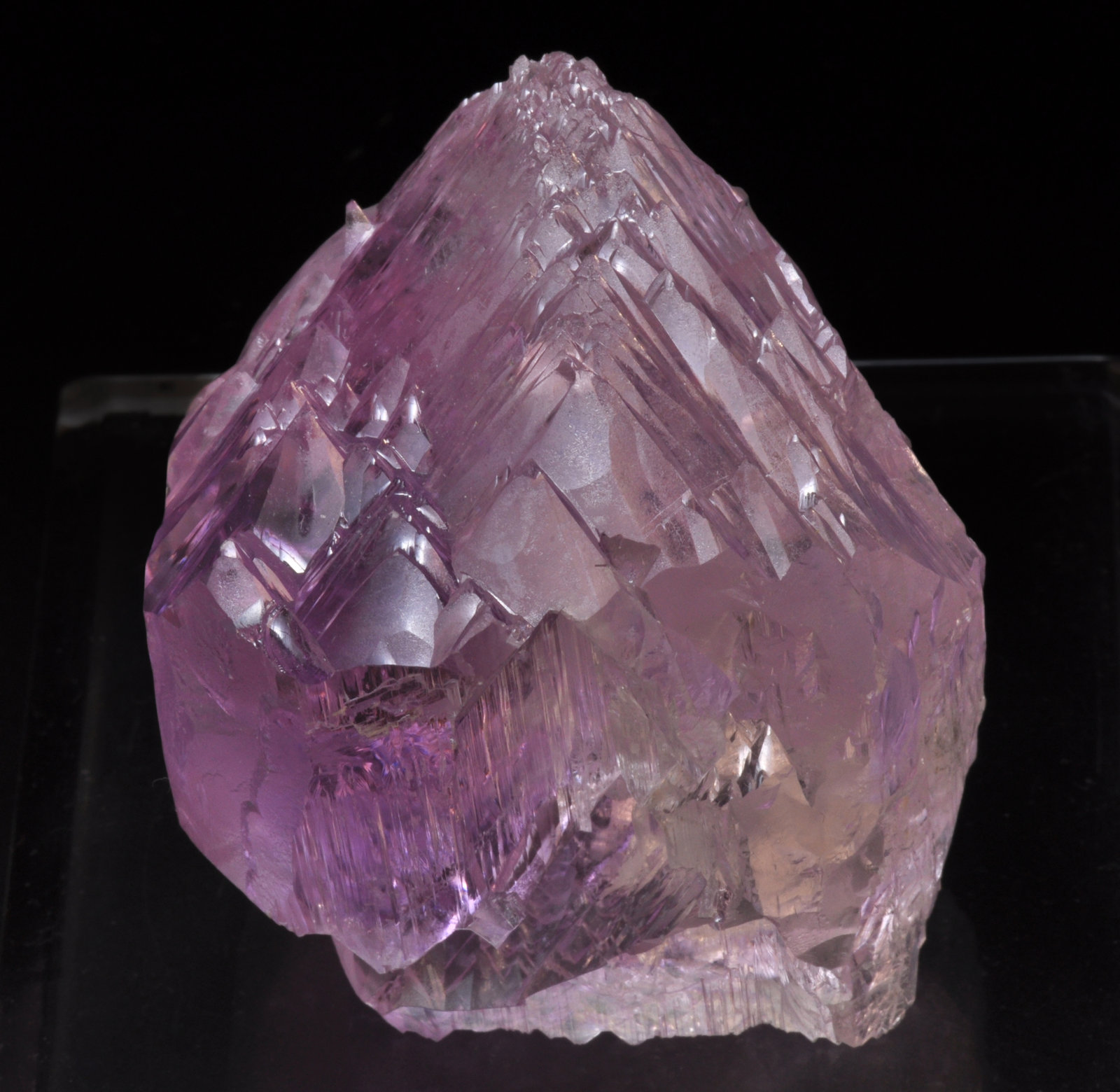 specimens/s_imagesAL4/Spodumene_kunzite-MV92AL4f.jpg