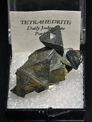 Tetrahedrite. 