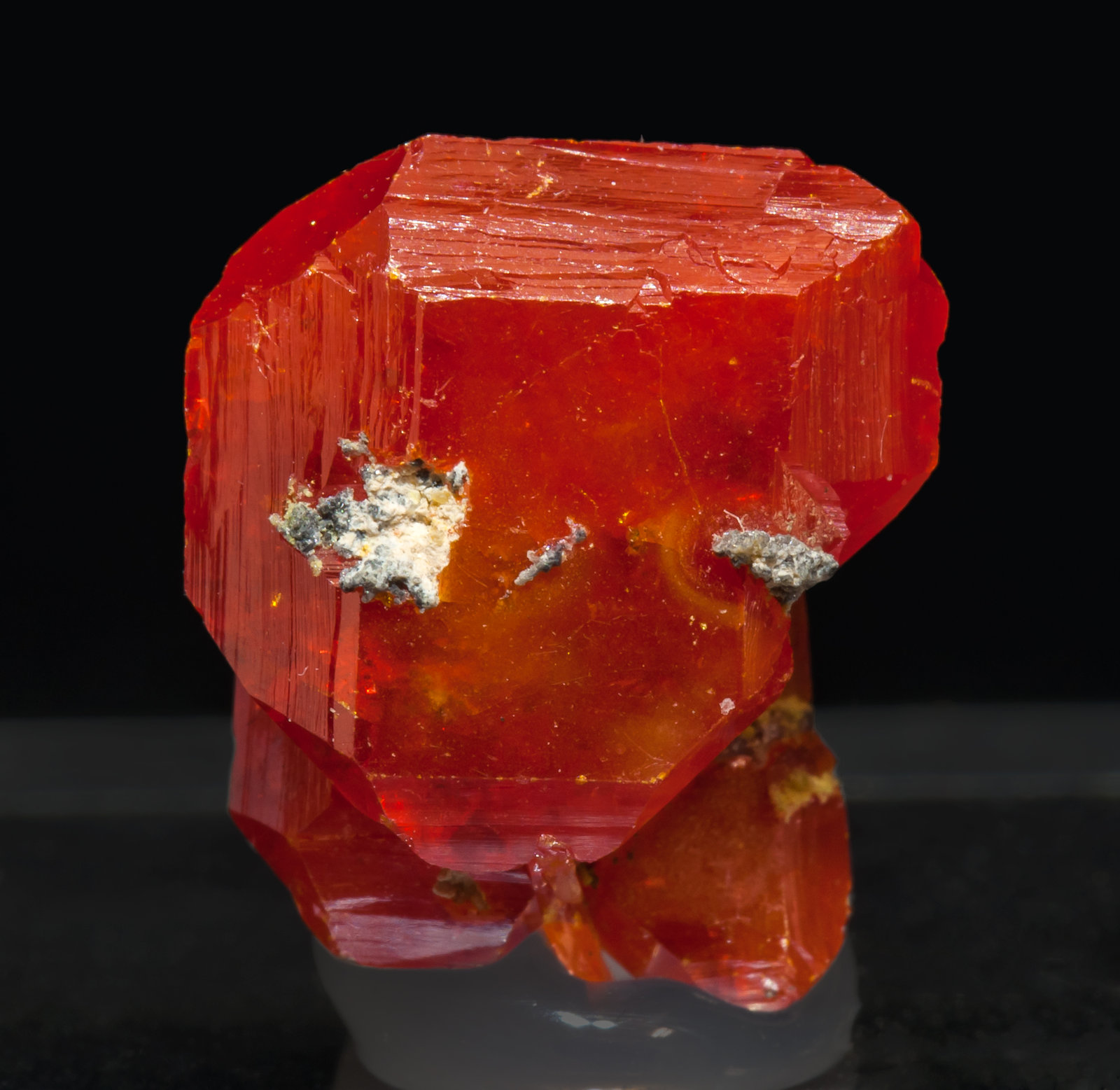 specimens/s_imagesAL4/Wulfenite-MR62AL4f.jpg