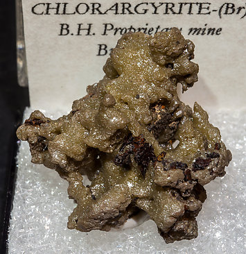 Chlorargyrite-(Br). 