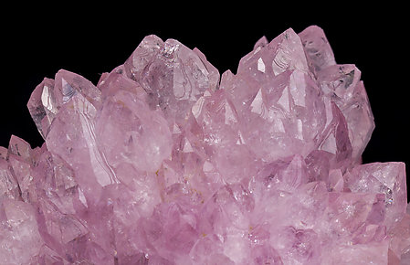 Quartz (variety rose quartz). Detail