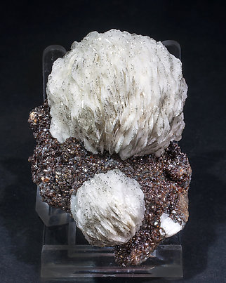 Baryte with Sphalerite and Pyrite. 