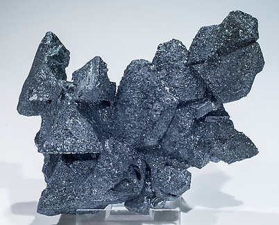 Hematite after Magnetite (variety martite). Side