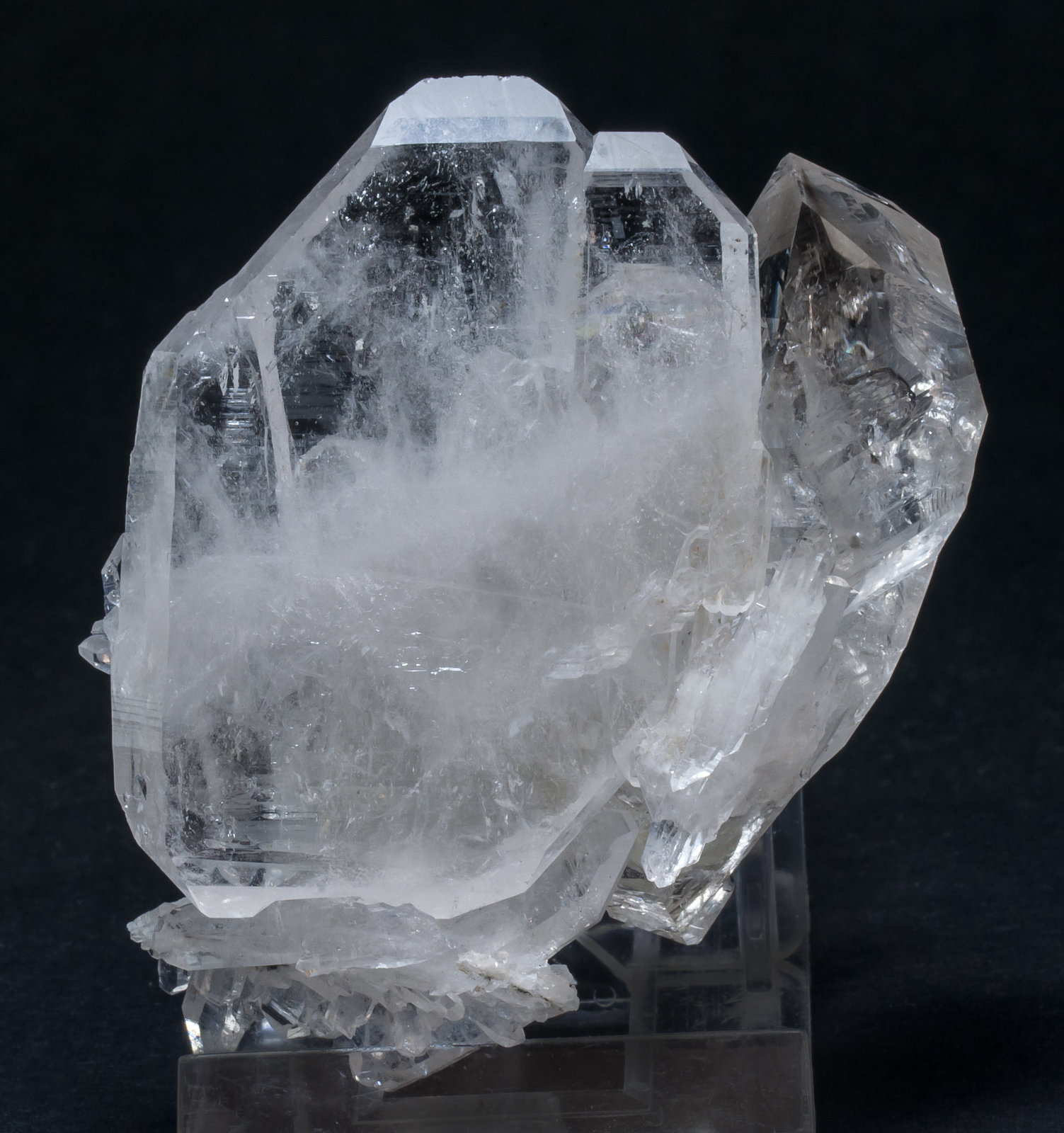 specimens/s_imagesAL6/Quartz-EE96AL6r.jpg