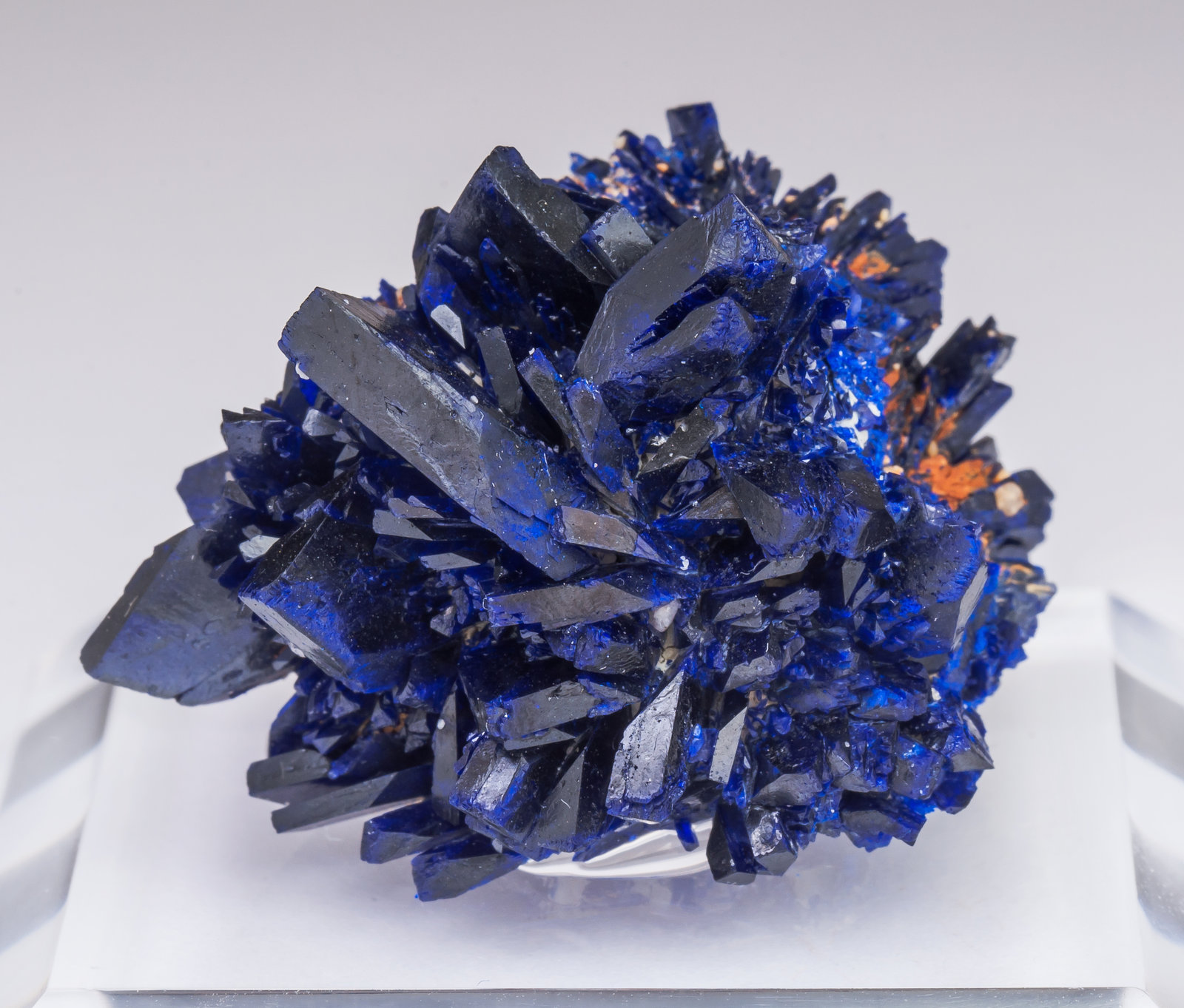 specimens/s_imagesAL7/Azurite-TR69AL7f.jpg