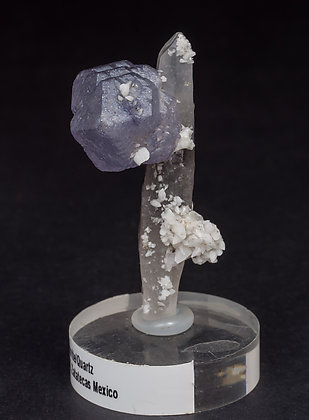 Fluorite with Quartz and Calcite. Side