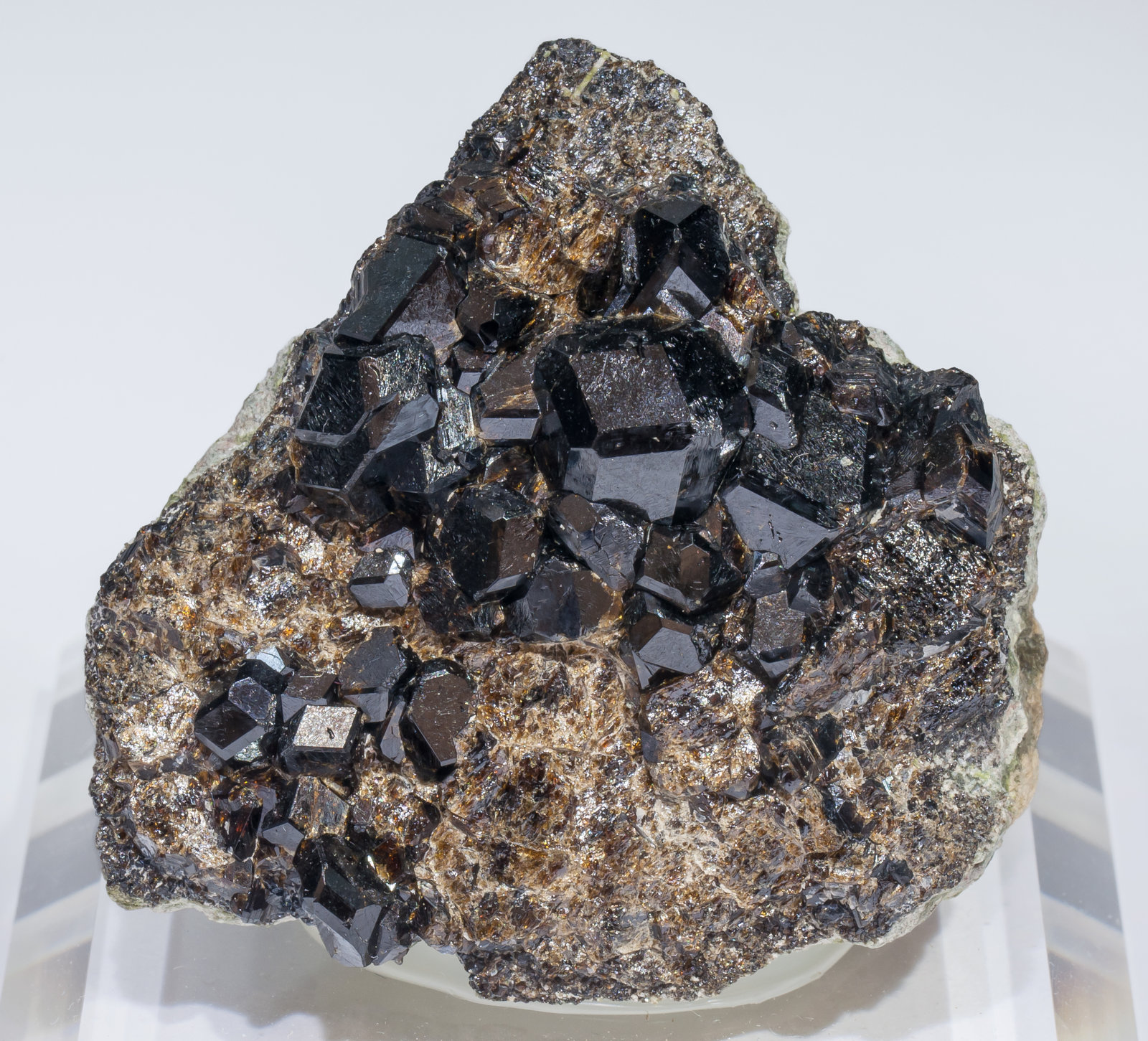 specimens/s_imagesAL8/Andradite-AB14AL8f.jpg