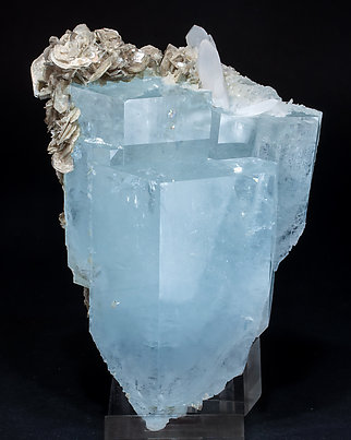 Beryl (variety aquamarine) with Muscovite and Quartz.