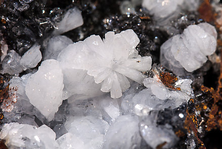 Hemimorphite with limonite. 